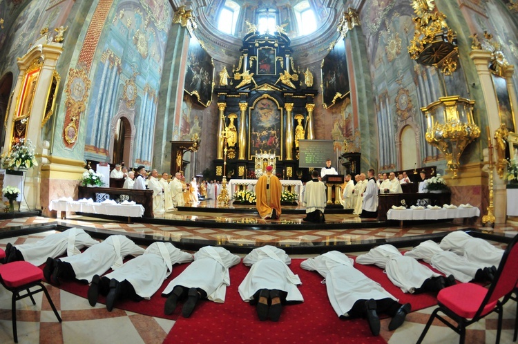 Święcenia kapłańskie w archikatedrze lubelskiej