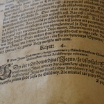 Katowice. Biblia z XVI wieku przekazana Archiwum Archidiecezjalnemu