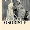 Karolina Sulej 
Rzeczy osobiste. 
Opowieść o ubraniach w obozach koncentracyjnych i zagłady 
Wydawnictwo Czerwone i Czarne, Warszawa 2020, ss. 456.