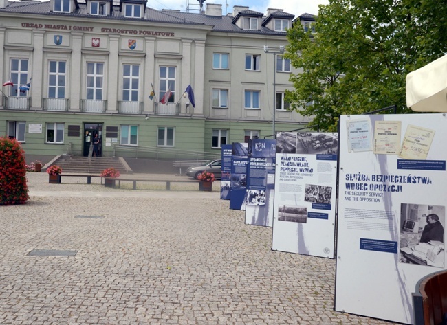 Wystawa IPN w Białobrzegach