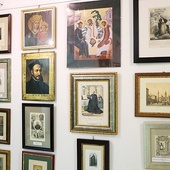 Wizerunki patrona jezuitów w świętolipskim muzeum.