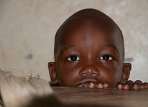 Nigeria: 2,3 mln dzieci i nastolatków cierpi głód na północnym wschodzie kraju