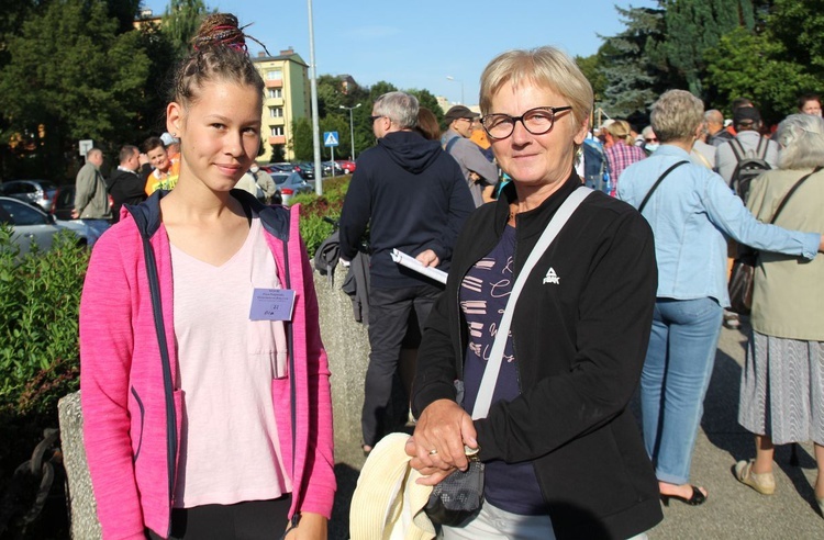 Danuta Nowak i Ola Nowak jako pierwsze zapisały się na listę oświęcimskich pielgrzymów w tym roku.