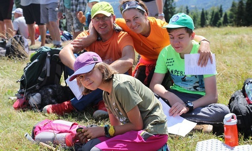 Rodzinna wyprawa w góry na Ewangelizację w Beskidach - to pomysł na wspólną wakacyjną sobotę dla wielu rodzin!