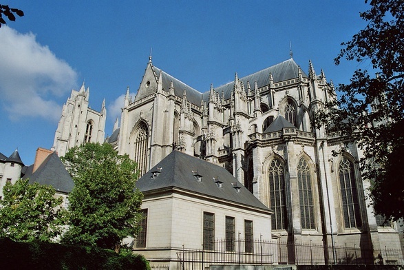 Podpalacz katedry w Nantes zabił księdza w Wandei