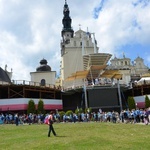 XVIII PPDŚ. Wejście na Jasną Górę diecezji świdnickiej