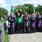 XVIII PPDŚ. Wejście na Jasną Górę diecezji świdnickiej