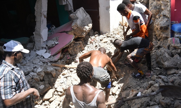 Haiti: Co najmniej 304 zabitych, 1800 rannych, setki zaginionych w trzęsieniu ziemi