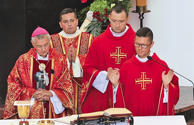 Mszy św. ku czci męczennika przewodniczył abp Ludwig Schick.