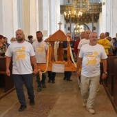 Figura św. Jakuba pozostanie w bazylice Mariackiej do 30 grudnia.