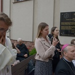 Symbole ŚDM w skarżyskiej Ostrej Bramie