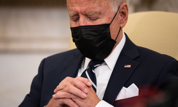 Media: Wydaje się, że Joe Biden zasnął podczas spotkania z premierem Izraela