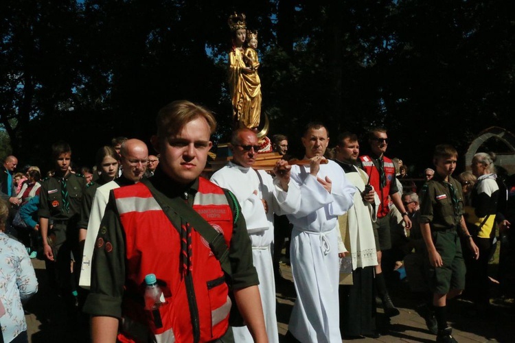 Uroczystości w Wąwolnicy