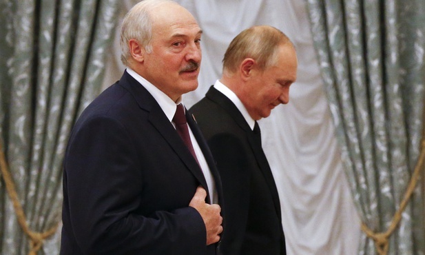 Rosja "miękko" zaanektowała Białoruś, zwiększając zagrożenie dla Ukrainy