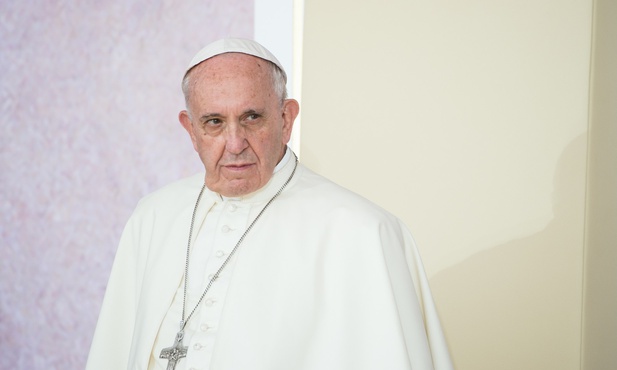 Papież na konferencję w Warszawie