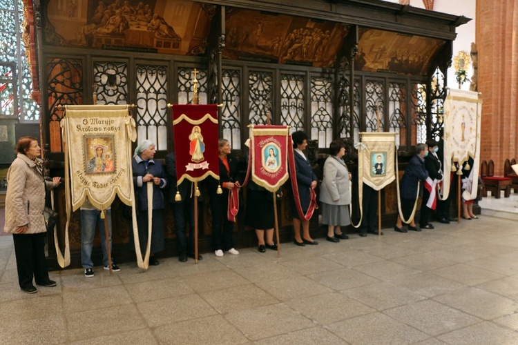 Procesja z relikwiami św. Stanisława i św. Doroty przez Wrocław