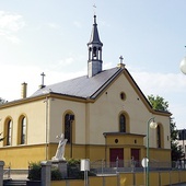 Kościół Podwyższenia Krzyża Świętego  przy ul. P. Stalmacha 3.