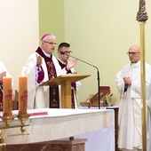 ▲	W tym roku zrezygnowano z uroczystej inauguracji. Zamiast tego 1 października bp Marek Mendyk celebrował Mszę św.  dla kandydatów do kapłaństwa wszystkich siedmiu roczników.