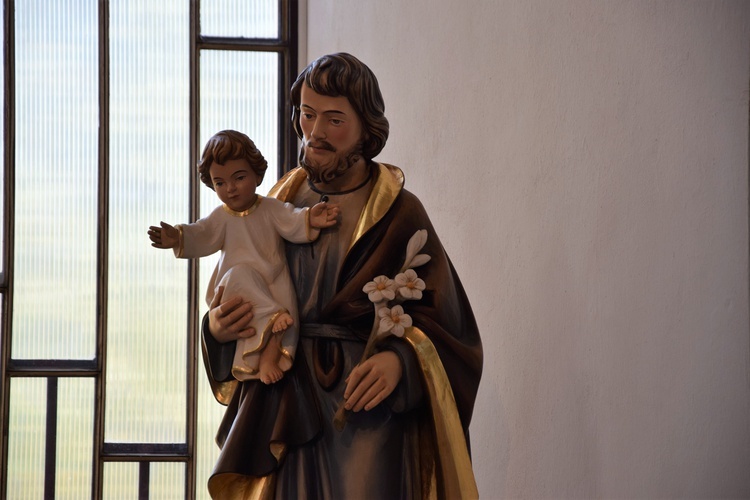 Poświęcnie figury św. Jóżefa w parafii na Boryszewie