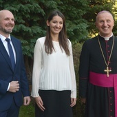 Na debaty młodych z bp. Markiem Solarczykiem zapraszają Katarzyna Rylska i Marek Moskal z Duszpasterstwa Akademickiego w Radomiu.