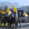 Zakopane. Procesja fatimska z banderią konną