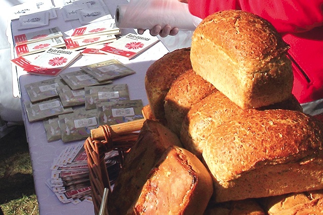 	500 kg mąki posłuży do wypieku chleba dla osób w kryzysie bezdomności.