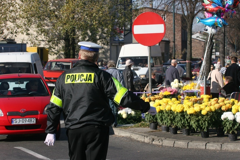 Katowice. Rusza "Akcja Znicz 2021"