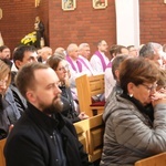 Ostatnie pożegnanie o. Krzysztofa Janasa OFMConv w Harmężach