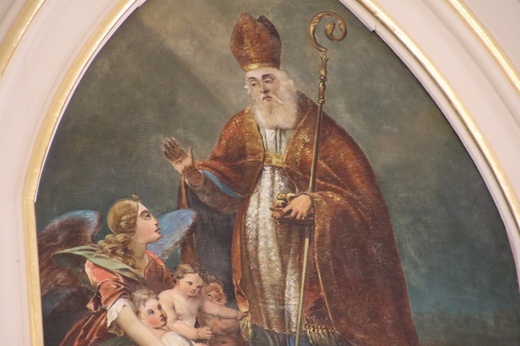 Lipowiec Kościelny. Św. Mikołaj, biskup - patron parafii (detal z ołtarza głównego)