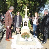 Odrestaurowany pomnik Emilii Smiglewskiej  w Rudniku nad Sanem.