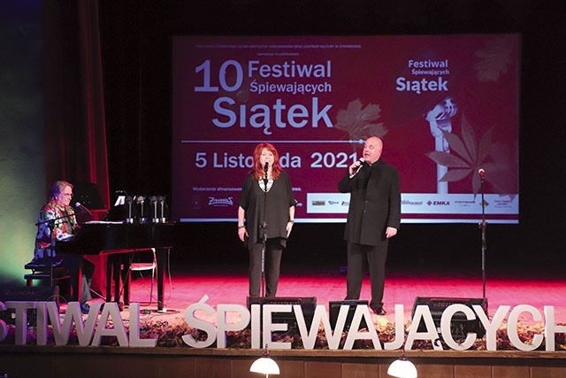 	Gościem wieczoru  była Danuta Błażejczyk, która wykonała utwór „Sugestie” wraz z jego kompozytorem, żyrardowskim muzykiem Krzysztofem Gwiazdą.