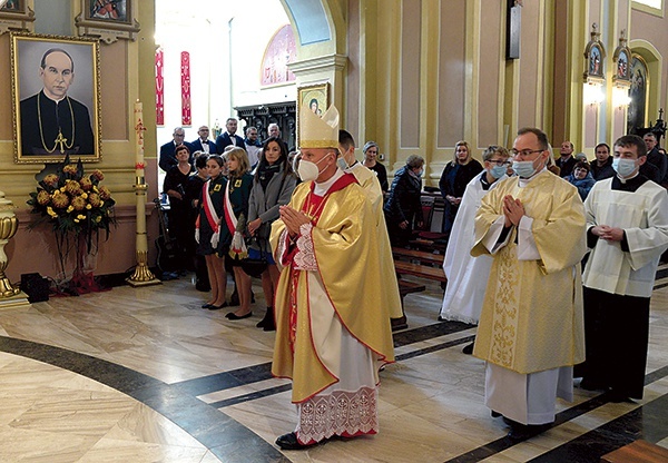 ▲	Eucharystii przewodniczył bp Marek Solarczyk. 