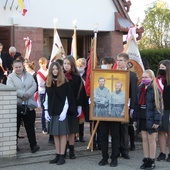 Łopoń. Gratuluję wam odwagi. Pokój i dobro nieście w świat