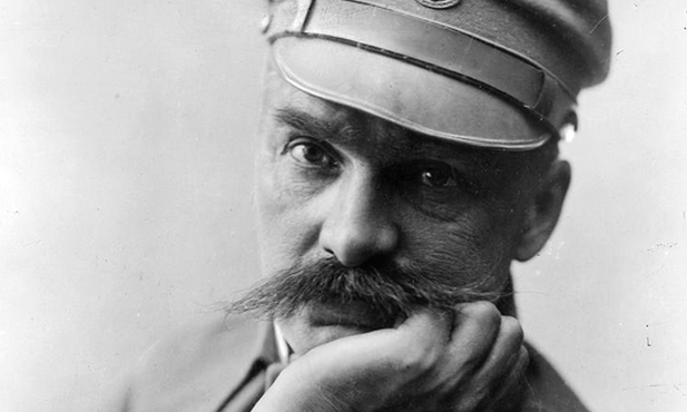 103 lata temu Rada Regencyjna przekazała Józefowi Piłsudskiemu władzę wojskową