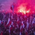 Marsz Niepodległości zakończył się na błoniach Stadionu Narodowego