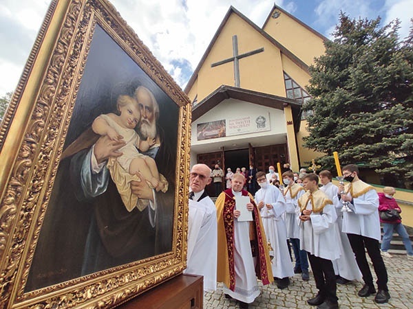 ◄	Tak witano malowidło w parafii pw. św. Wojciecha w Jeleniej Górze.