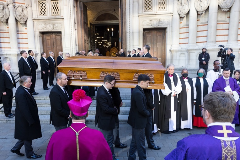 W. Brytania: Politycy pożegnali zamordowanego posła Amessa, papież podkreśla jego silną wiarę