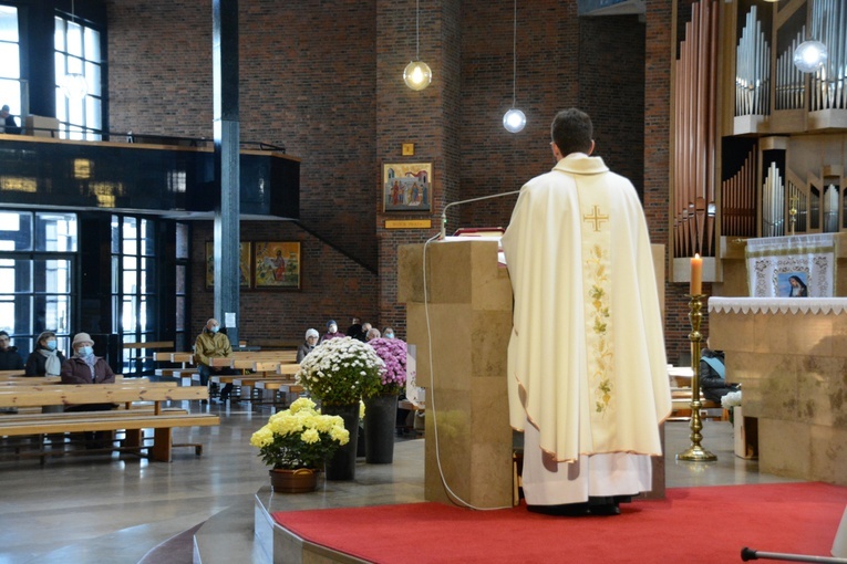 25 lat Apostolstwa Dobrej Śmierci w opolskiej parafii Przemienienia Pańskiego