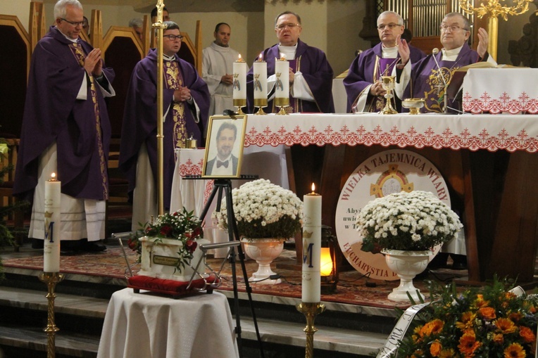 Lubin. Eucharystia pogrzebowa śp. Marka Garcarza