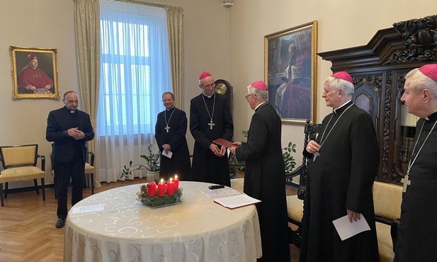 Kanoniczne objęcie urzędu przez arcybiskupa koadiutora