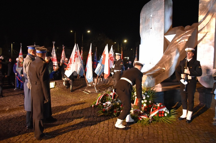 Porannne uroczystości rocznicy Grudnia '70 w Gdyni