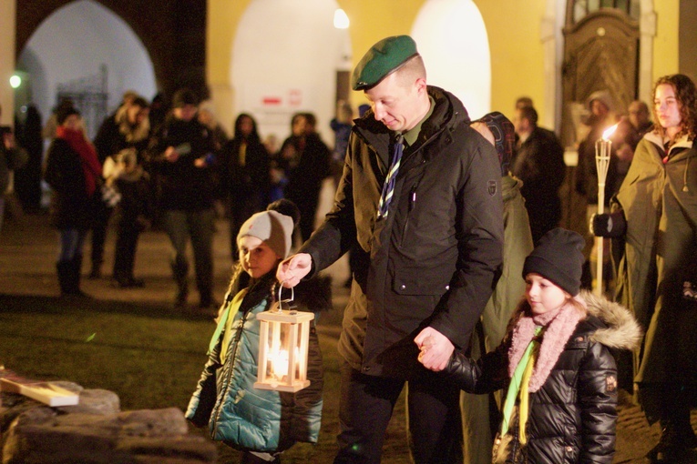 Betlejemskie Światło Pokoju w Olsztynie