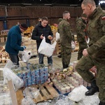 Caritas Archidiecezji Wrocławskiej. 800 paczek trafi do osób w kryzysie bezdomności