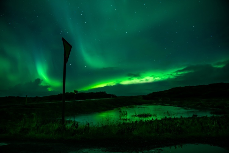 Islandia: zorza polarna wygląda pięknie 