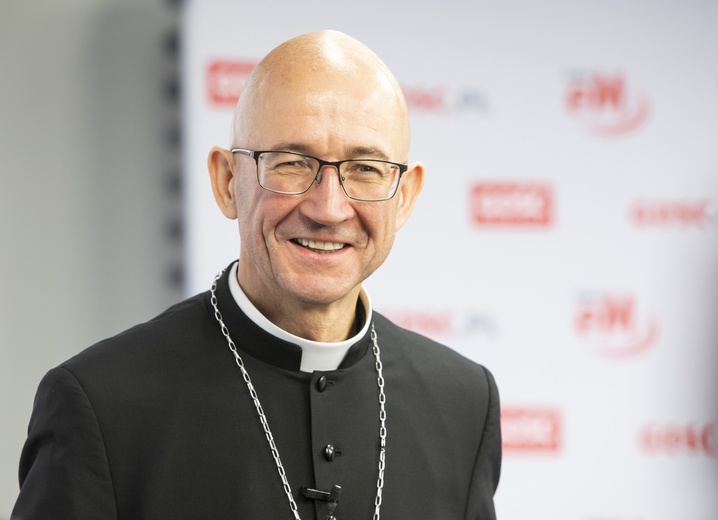 Abp Galbas: Życie biskupa polega na słuchaniu