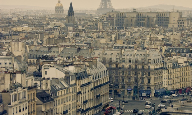 Francja: Seria profanacji kościołów w regionie paryskim