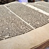 Zabytkowa Biblia, odkryta w archiwum parafii w Rajczy, wciąż rodzi wiele pytań 