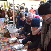 W łowickiej parafii MB Nieustającej Pomocy zorganizowano akcję charytatywną na rzecz chorego Stasia. 