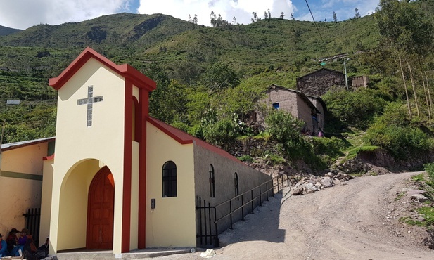 Na misji ks. Dariusza Flaka w Andach zakończyła się budowa kolejnego kościoła