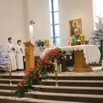 Płaskorzeźba Świętej Rodziny w kościele Świętego Krzyża w Radomiu